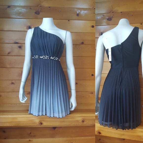Speechless Dresses & Skirts - NWT Beautiful Speechless One Shoulder Dress (Sz 5)